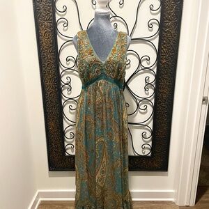 Anthropologie Green and Gold Paisley Print Maxi Dress Size  8